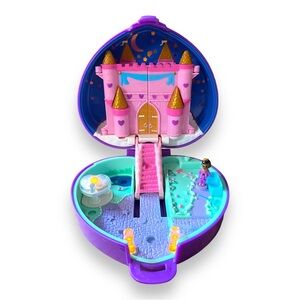 Polly Pocket Keepsake Collection Compact